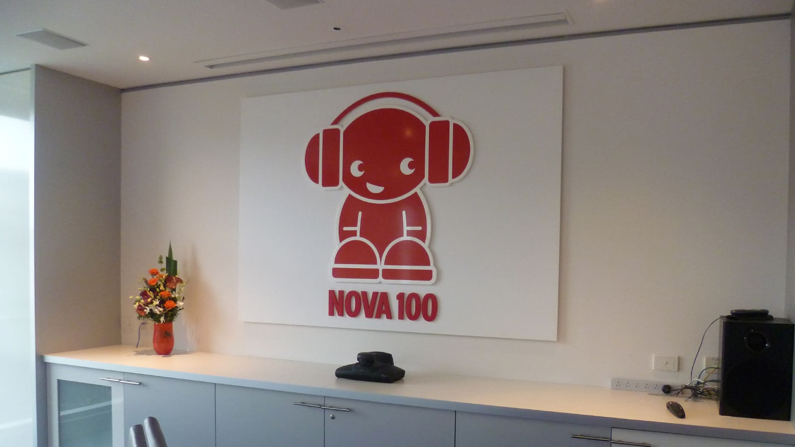 reception-nova100